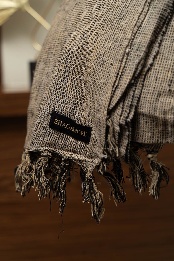 Black/Brown Check, Brown Effect detail 4
