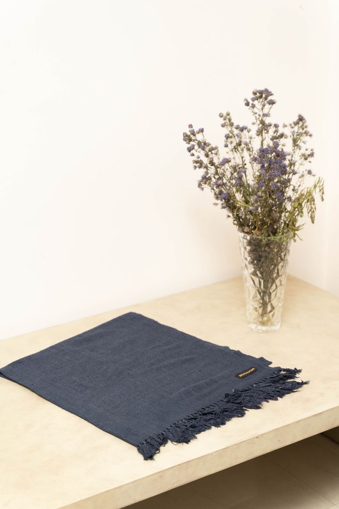 Midnight Blue detail 4