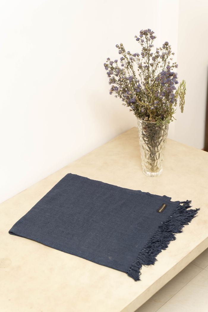 Midnight Blue detail 5
