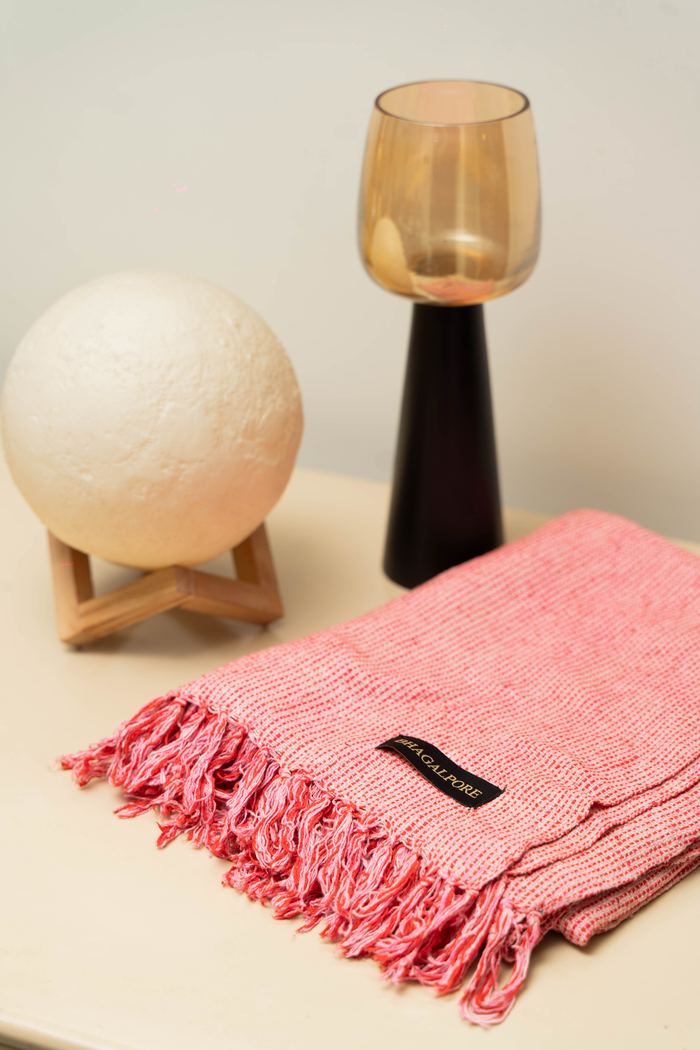 Reddish Pink detail 3