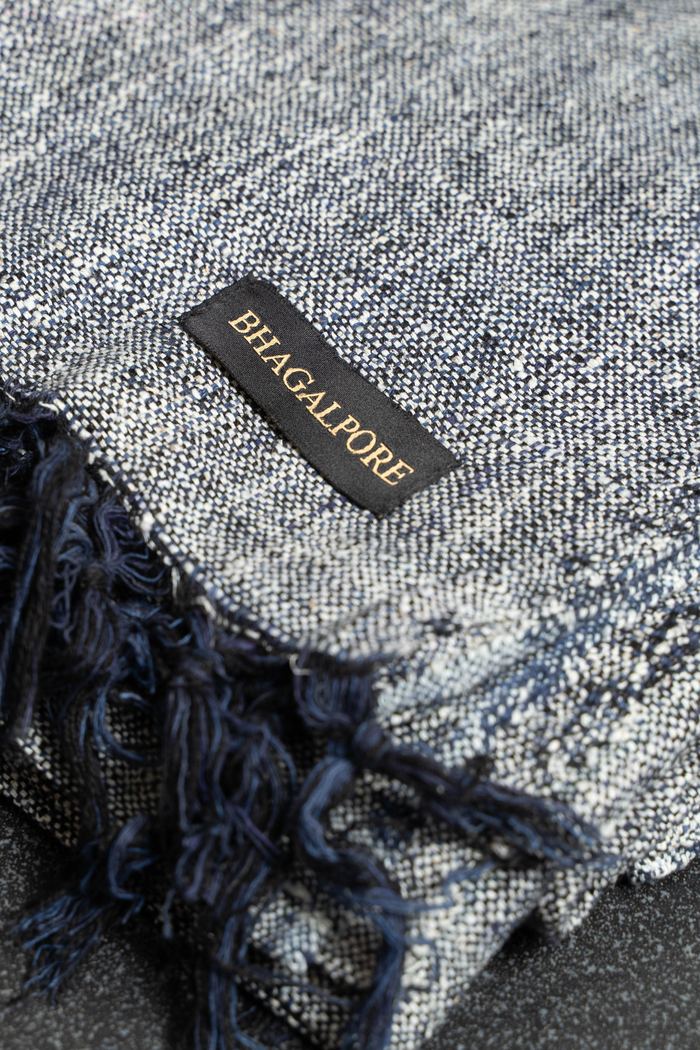 Blue, White, Black detail 6